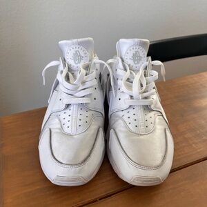 Nike Huarache size 12